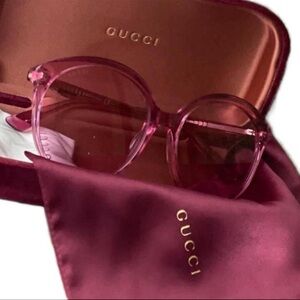 Gucci pink